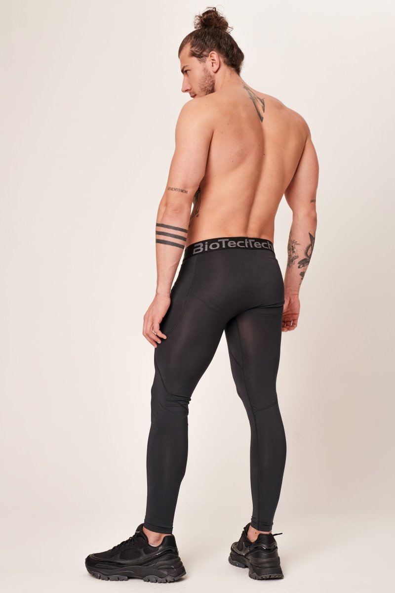 Trigema Leggings Sportivi Uomo In Trevira Bioactive, Traspiranti E Antiodore, Unisex, Taglio Aderente